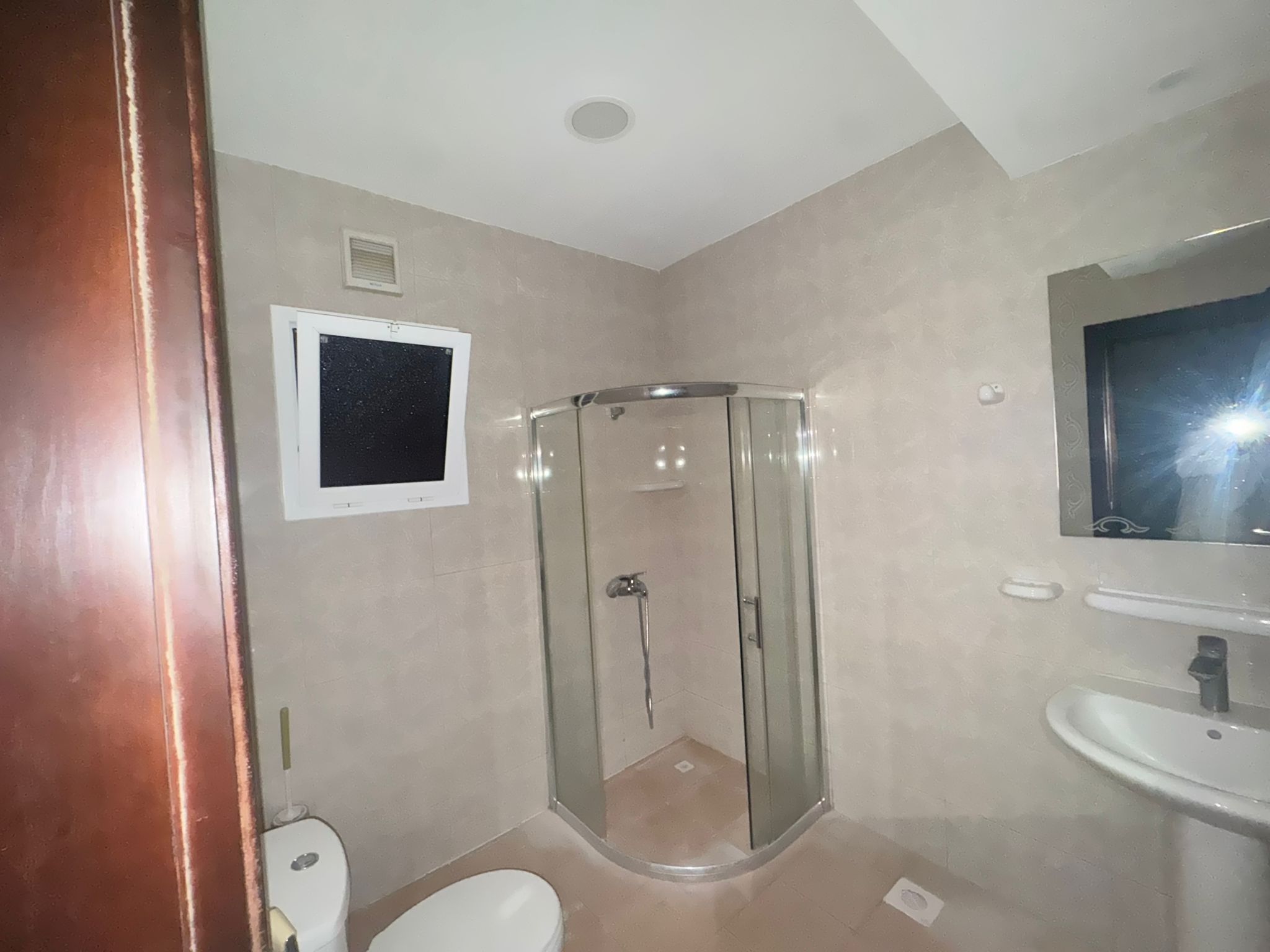 Property image4